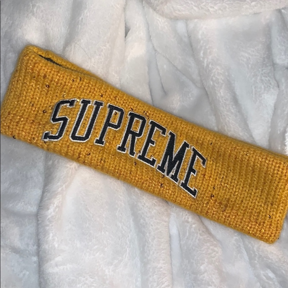 Supreme headband